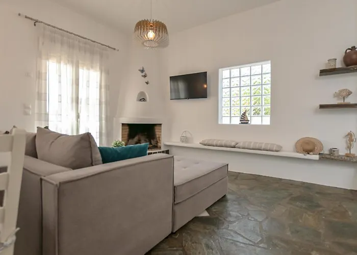 Ocean Blue Αγιασσός